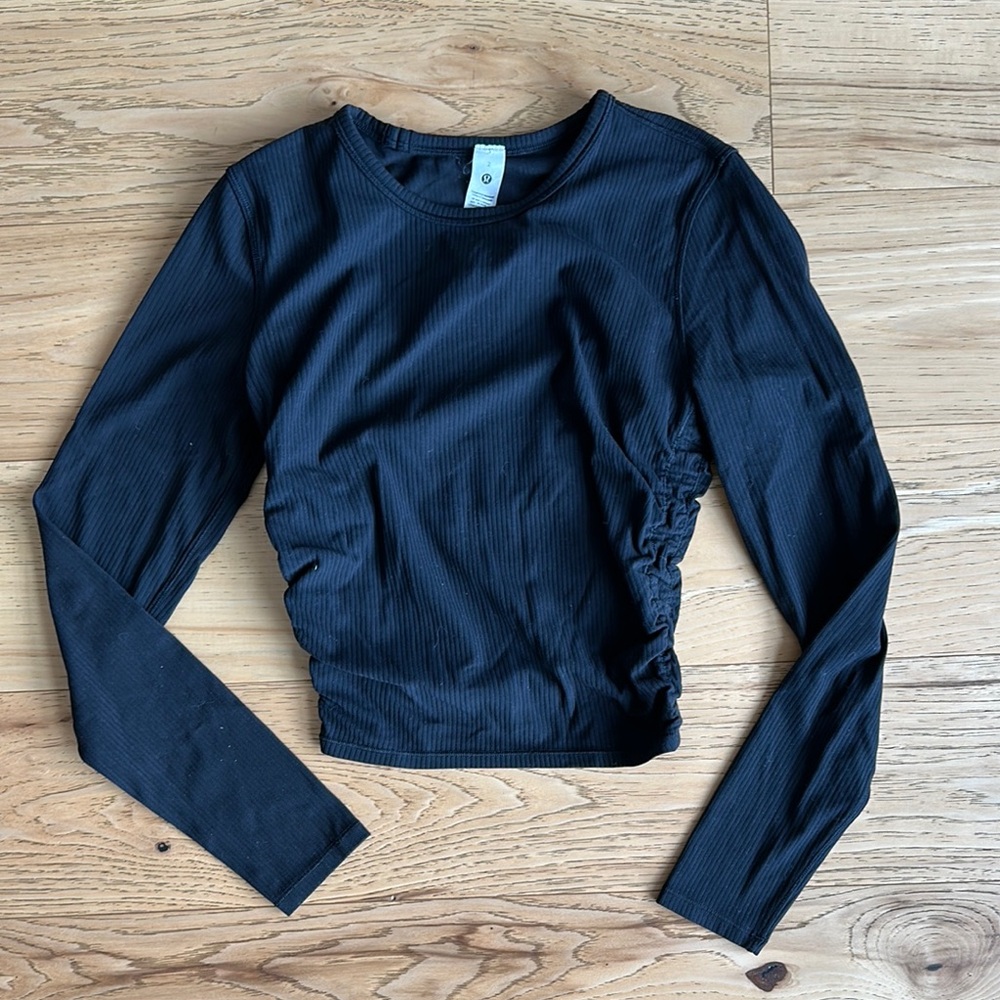 Lululemon Athletica Black Ruched Crop Blouse Long Sleeve